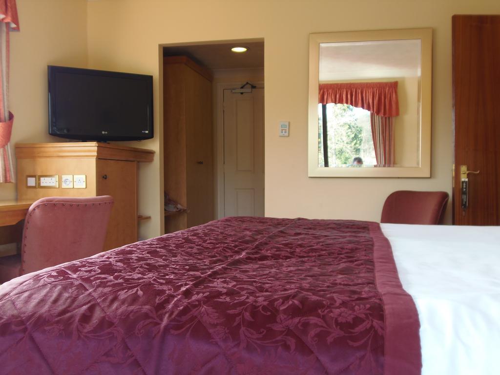 Lakeside International Hotel Кэмберлей Номер фото