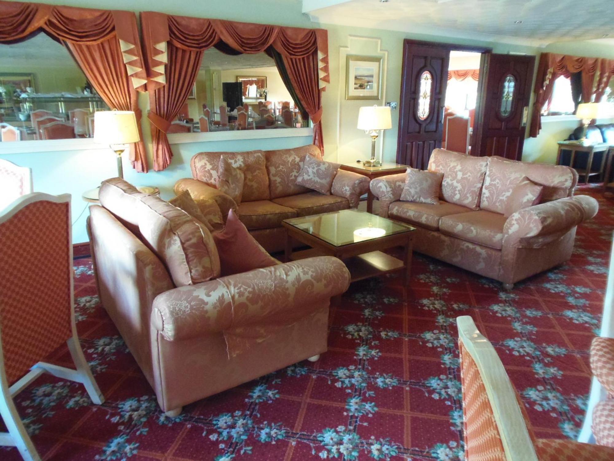 Lakeside International Hotel Кэмберлей Экстерьер фото